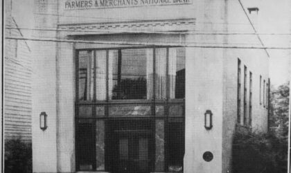 Farmers Merchants Building